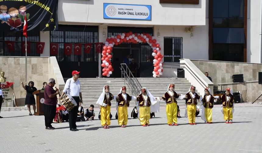 Kadirli’de İlköğretim Haftası Renkli Görüntülere Sahne Oldu