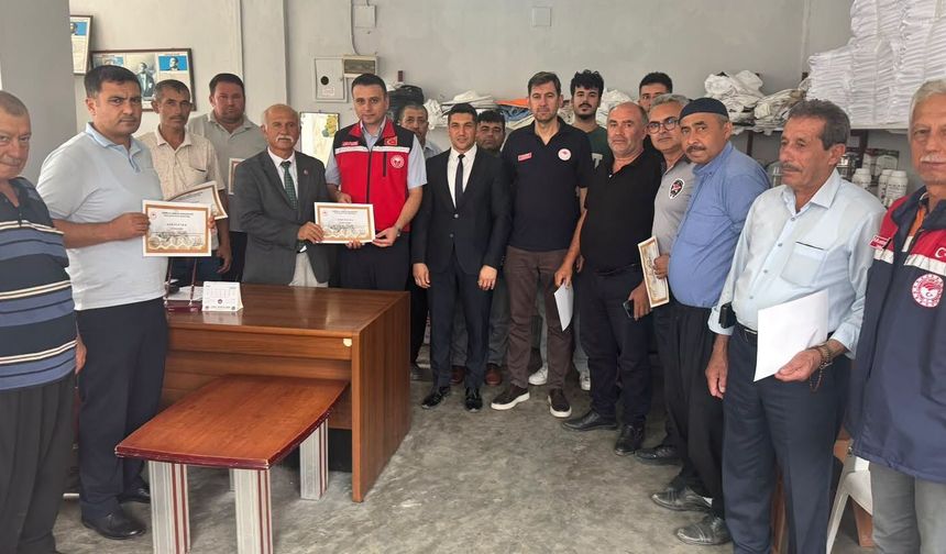 Düziçi’nde Ana Arı Yetiştiricilerine Sertifika Verildi