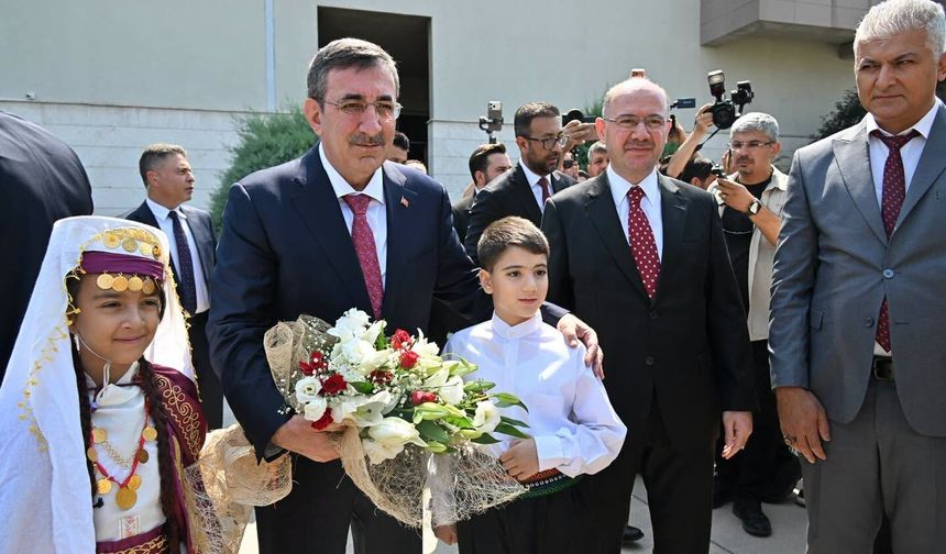 Cevdet Yılmaz Osmaniye Valiliğini Ziyaret Etti