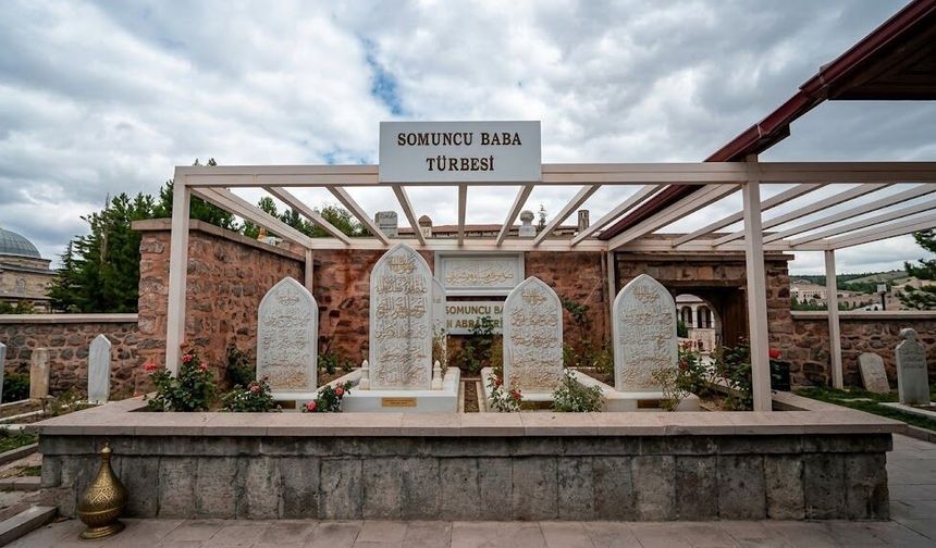 Aksaray’da Somuncu Baba Türbesi Manevi Huzur Veriyor