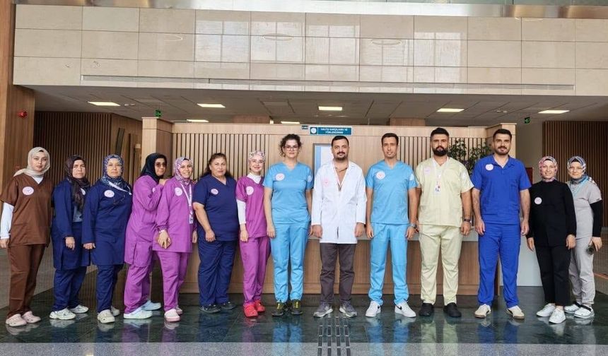 Erzin Devlet Hastanesi’nde Yeni Forma Ve Kıyafet Düzenlemesi Uygulanmaya Başlandı