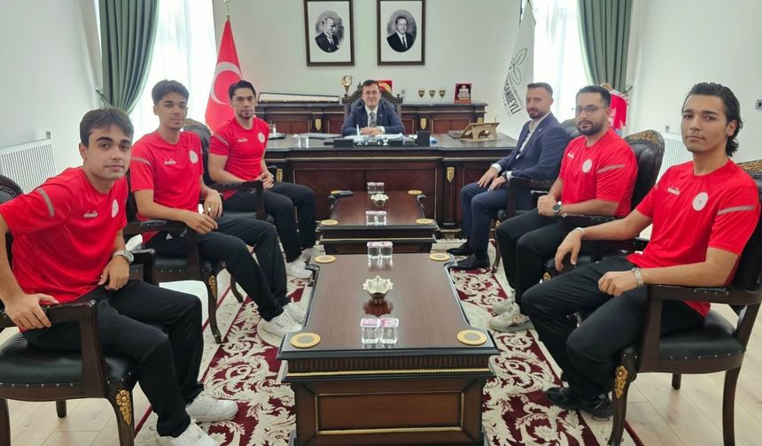 Hasanbeyli Spor Kulübü sporcularından Kaymakam Yelli’ye ziyaret