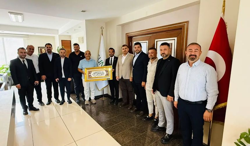MÜSİAD Osmaniye’den Şeref Başkanı Çomu’ya Ziyaret