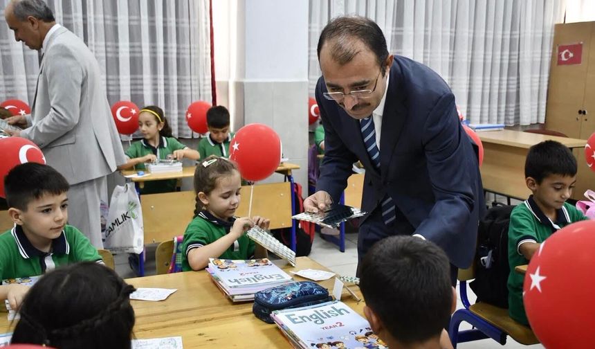 Osmaniye Kadirli’de Yeni Eğitim Yılı Coşkuyla Başladı
