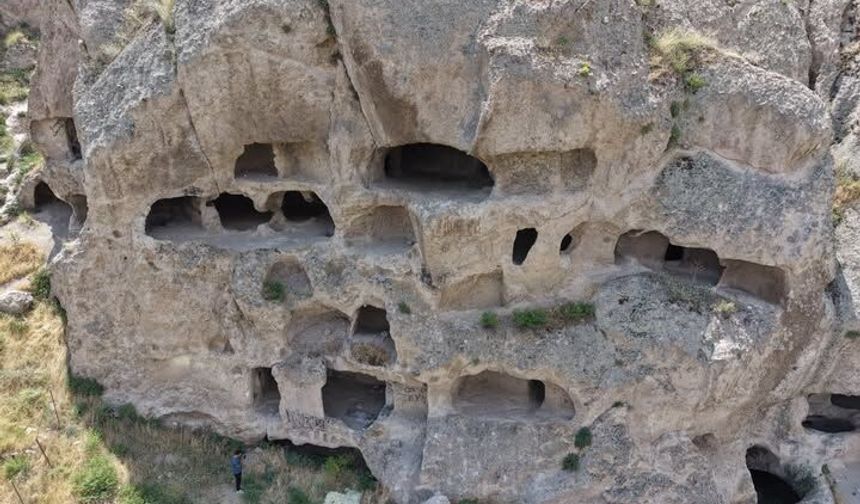 Konya’da Tarihin Kayalara Oyulduğu Yer: Sille Mağaraları