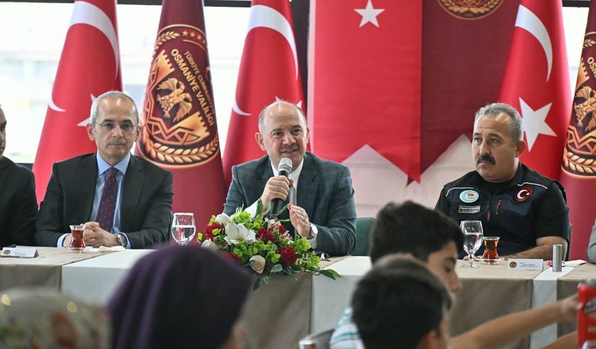 Vali Serdengeçti Çocuklarla Buluştu: “Kapımız Sizlere Her Zaman Açık”