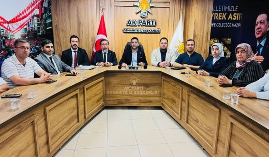 AK Parti Osmaniye’de Haftalık Yönetim Toplantısı Yaptı