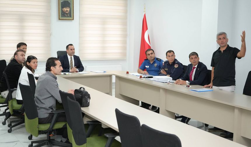 Bahçe Kaymakamı Çelik'ten Okul Güvenliği Toplantısı
