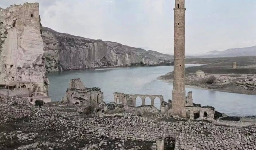 Hasankeyf’in Tarihi Kalıntıları Dicle Kıyısında Yükseliyor
