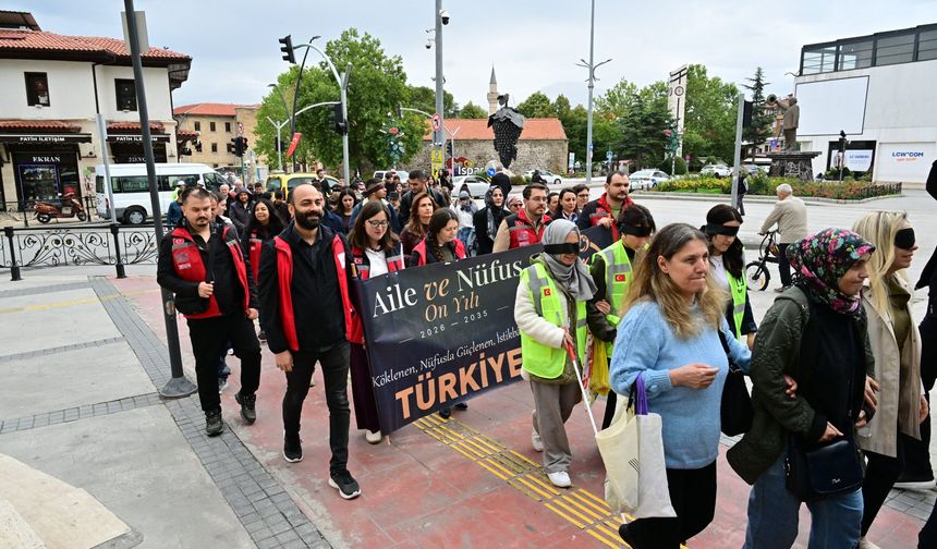 Isparta'da görme engelliler için farkındalık etkinliği düzenlendi