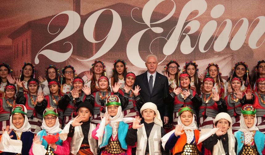 İstanbul'da Cumhuriyet'in 103. Yılı Coşkuyla Kutlandı