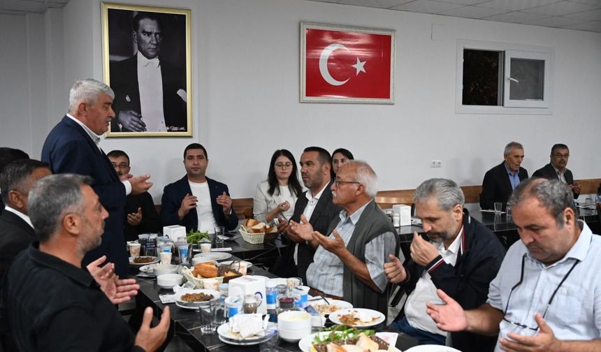 Kadirli Belediye Başkanı Olcar Muhtarlarla Buluştu