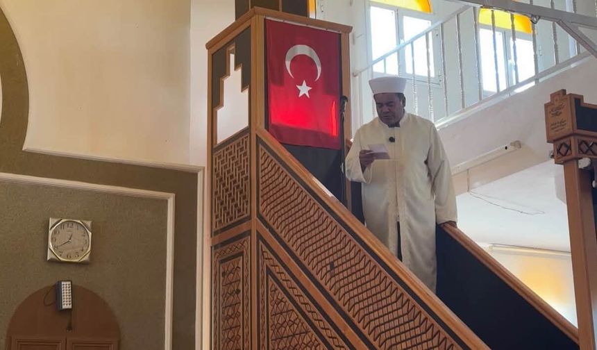 Kadirli’de Cuma Namazında Gazze İçin Dualar Edildi
