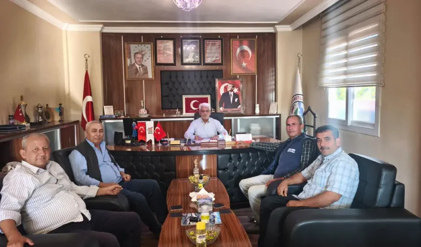 Mehmetli'de Belediye Başkanı Ve Mahalle Muhtarı Bir Araya Geldi