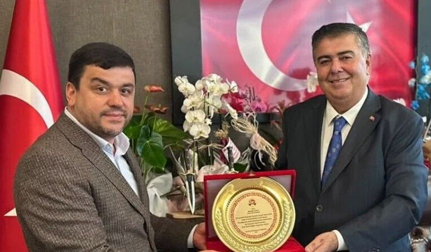 Osmaniye’de Düziçili Muhtarlardan Ahmet Cavit’e Ziyaret