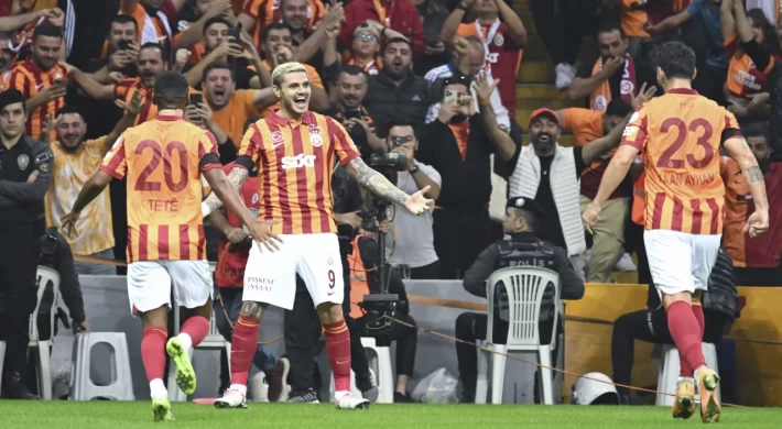 Trendyol Süper Lig: Galatasaray, Beşiktaş'ı 2-1'le Geçerek Zirveye ...