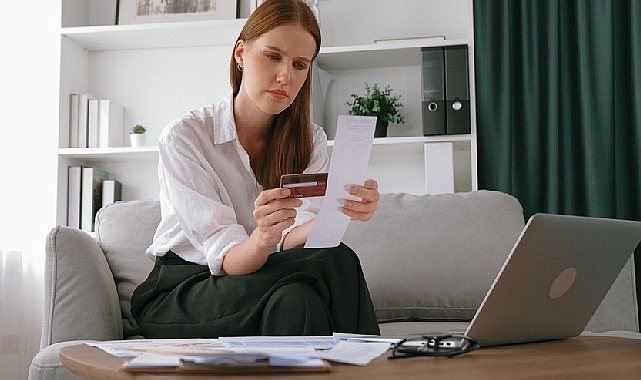 Finans Uzmanından Gençlere Öneri… Harcama Yapmadan Önce Kendinize Bunu Sorun