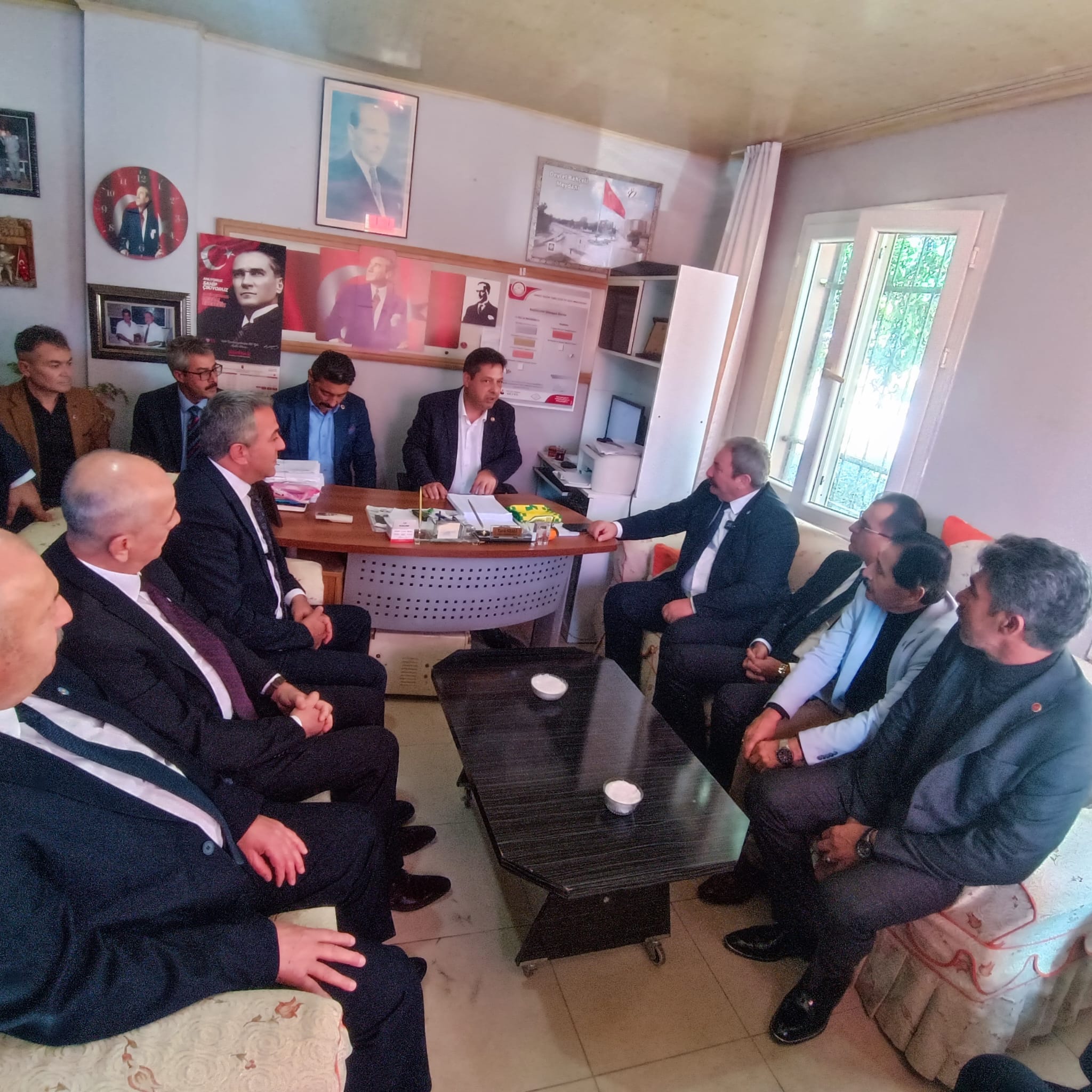 İyi̇ Parti Heyeti, Cebeli Bereket Muhtarlar Derneği'ni Ziyaret Etti (3)