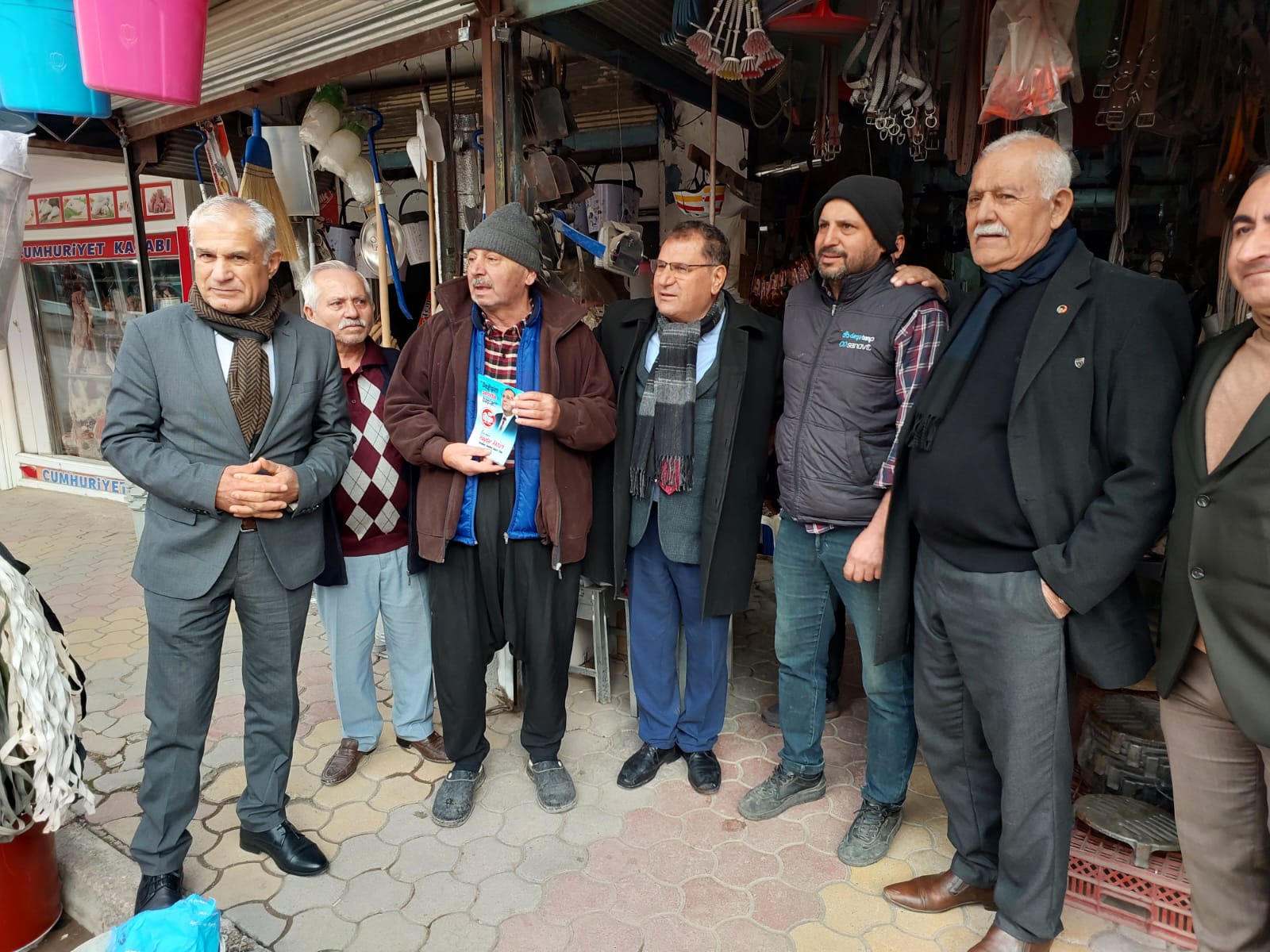 Demokrat Parti Osmaniye Belediye Başkan Adayı Haydar Aktürk, Gebeli Mahallesi'nde Vatandaşlarla Buluştu (12)