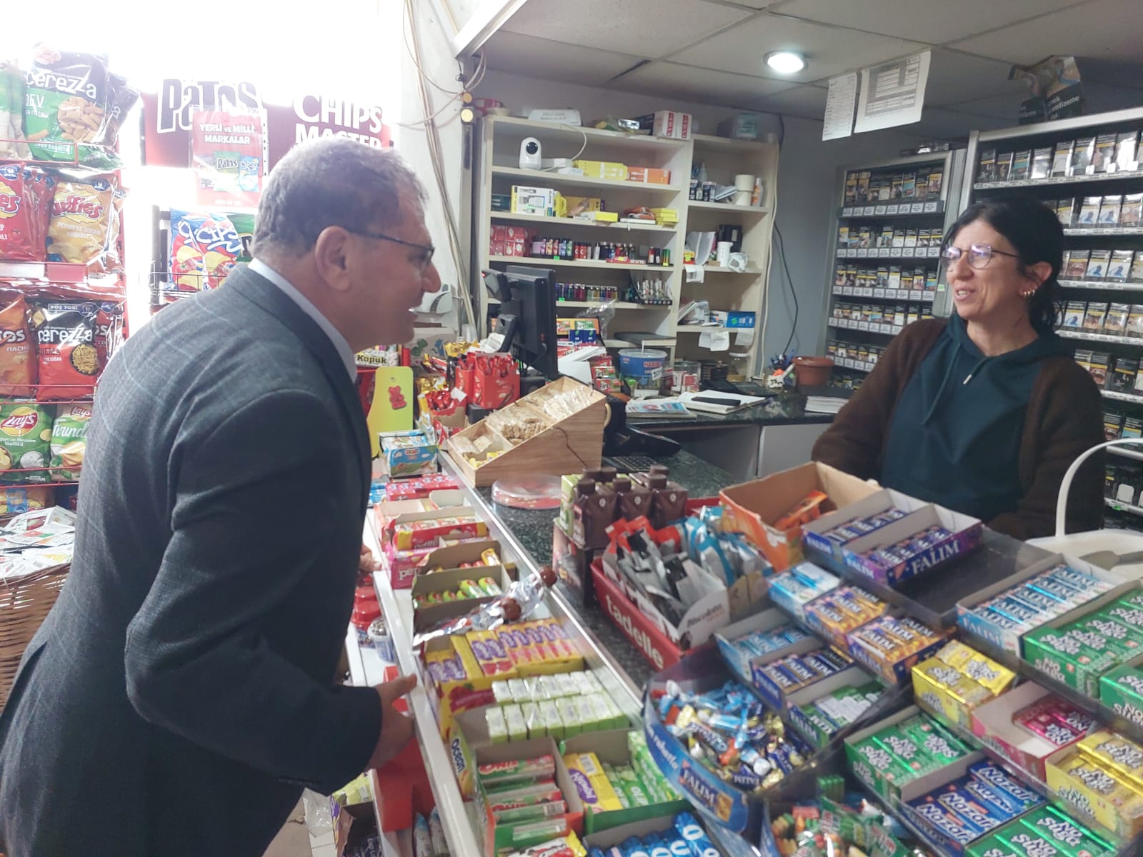 Demokrat Parti Osmaniye Belediye Başkan Adayı Haydar Aktürk, Gebeli Mahallesi'nde Vatandaşlarla Buluştu (5)