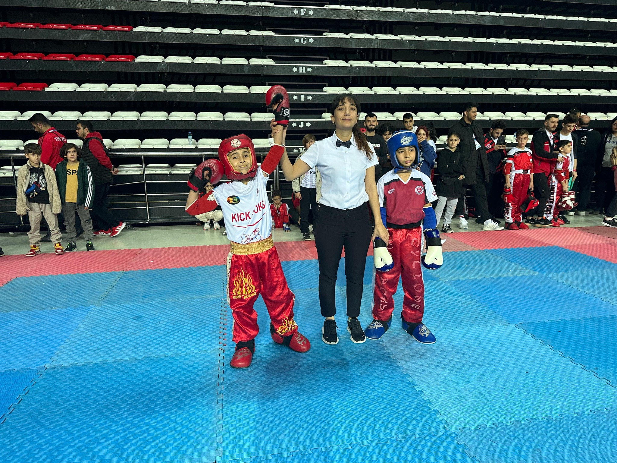 Kenan Karık'ın Sporcuları Mersin'den 4 Altın, 2 Gümüş Madalya İle Döndü (3)