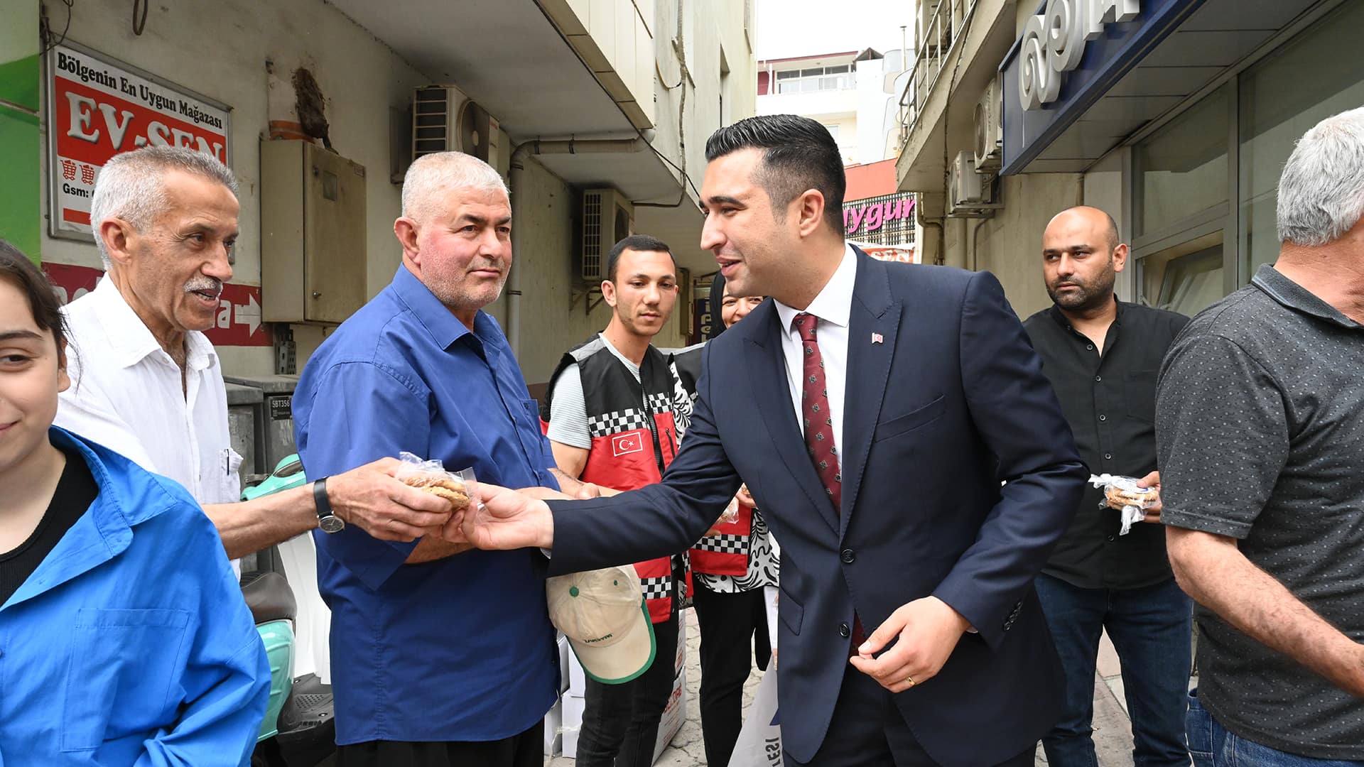Kadirli Belediye Başkanı Mustafa Mert Olcar, Vatandaşlarla Kadir Gecesi'nde Bir Araya Geldi (4)
