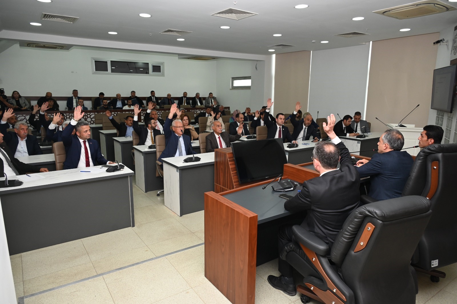 Osmaniye Belediyesi’nde Yeni Dönemin Ilk Meclis Toplantısı Yapıldı (1)