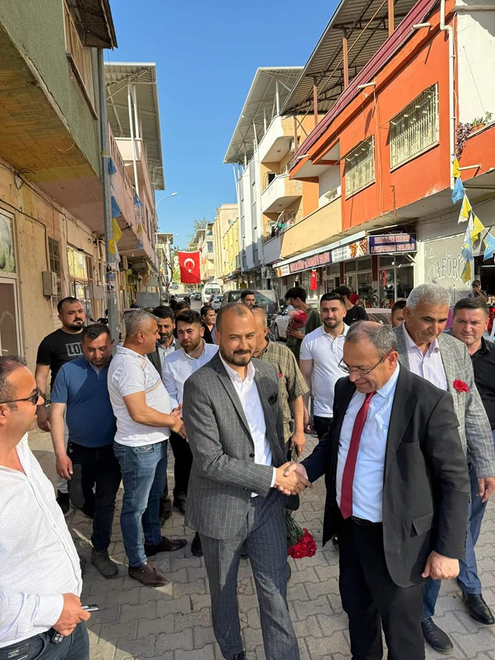 Toprakkale Belediye Başkanı Bekirhan Uyutmaz, İlk Ziyaretini Çarşı Esnafına Gerçekleştirdi (1)