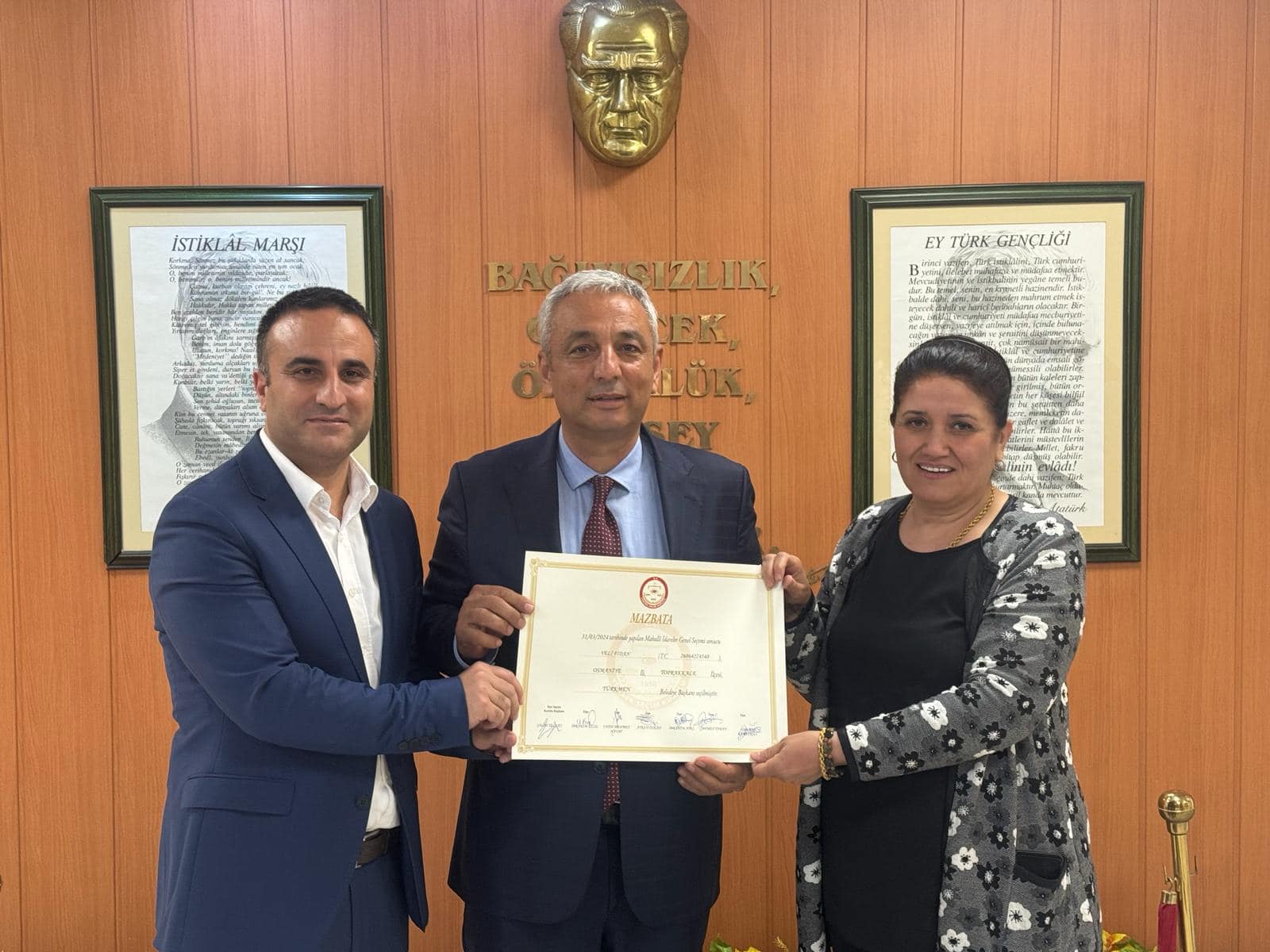 Türkmen Belediye Başkanı Veli Fidan, 3. Dönem Mazbatasını Aldı (1)