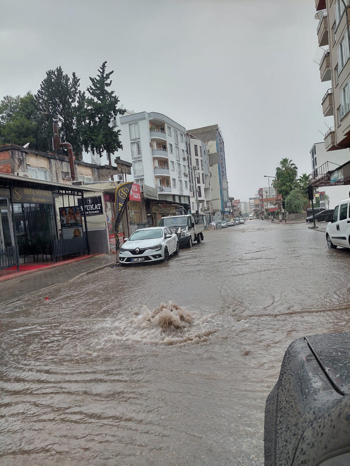 Osmaniye’de Şiddetli Yağış Hayatı Olumsuz Etkiledi