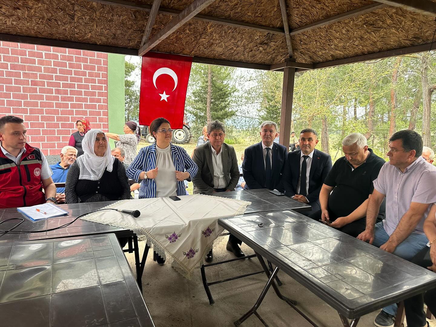 Derya Yanık Kadirli’de Hasar Gören Tarım Alanları İçin Acil Destek Sözü (3)