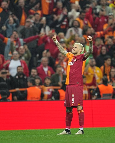 Galatasaray, Ems Yapı Sivasspor'u 6 1 Mağlup Ederek Liderliğini Sürdürdü (5)