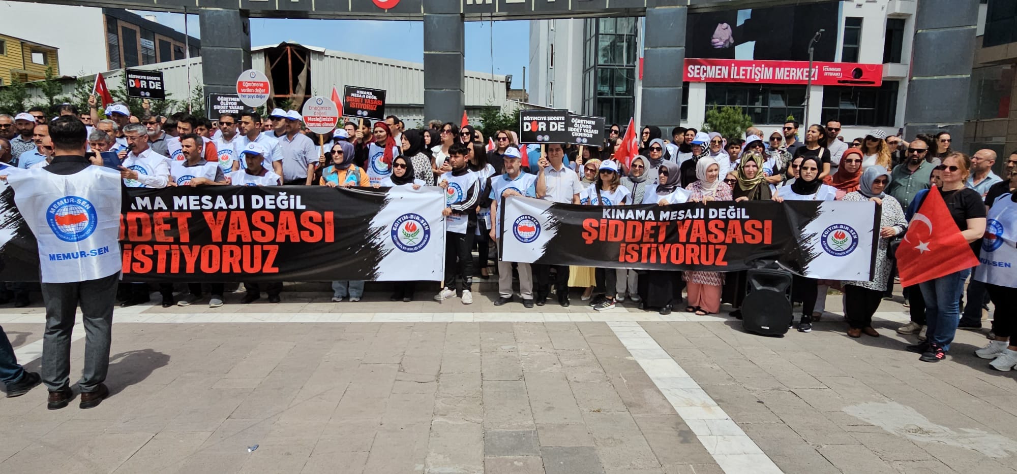 Memur Sen Ve Eğitim Bir Sen Osmaniye Şube Başkanı Kahraman 'Şiddete Karşı Yasal Düzenleme İstiyoruz!' (4)