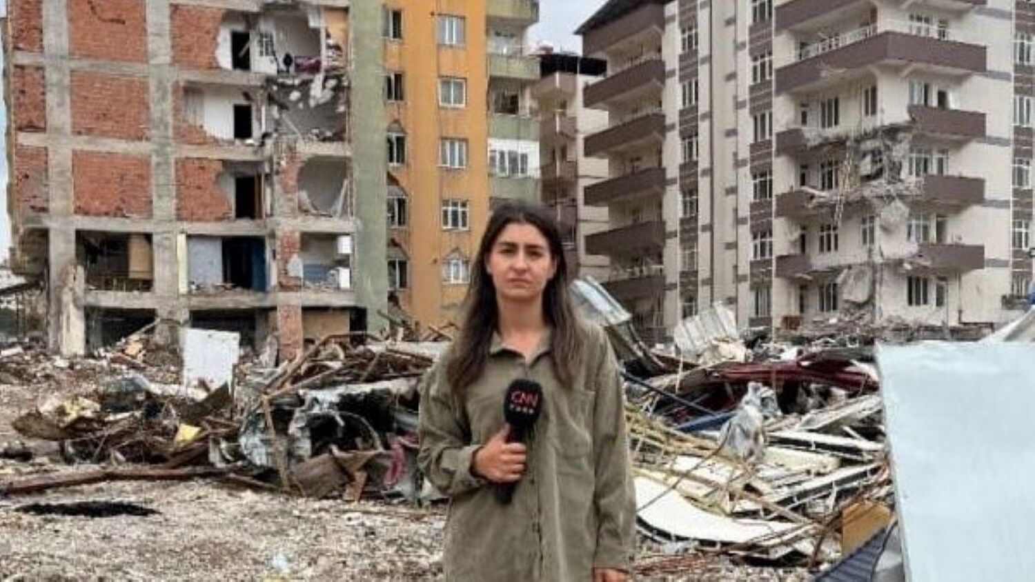 Gazeteci Merve