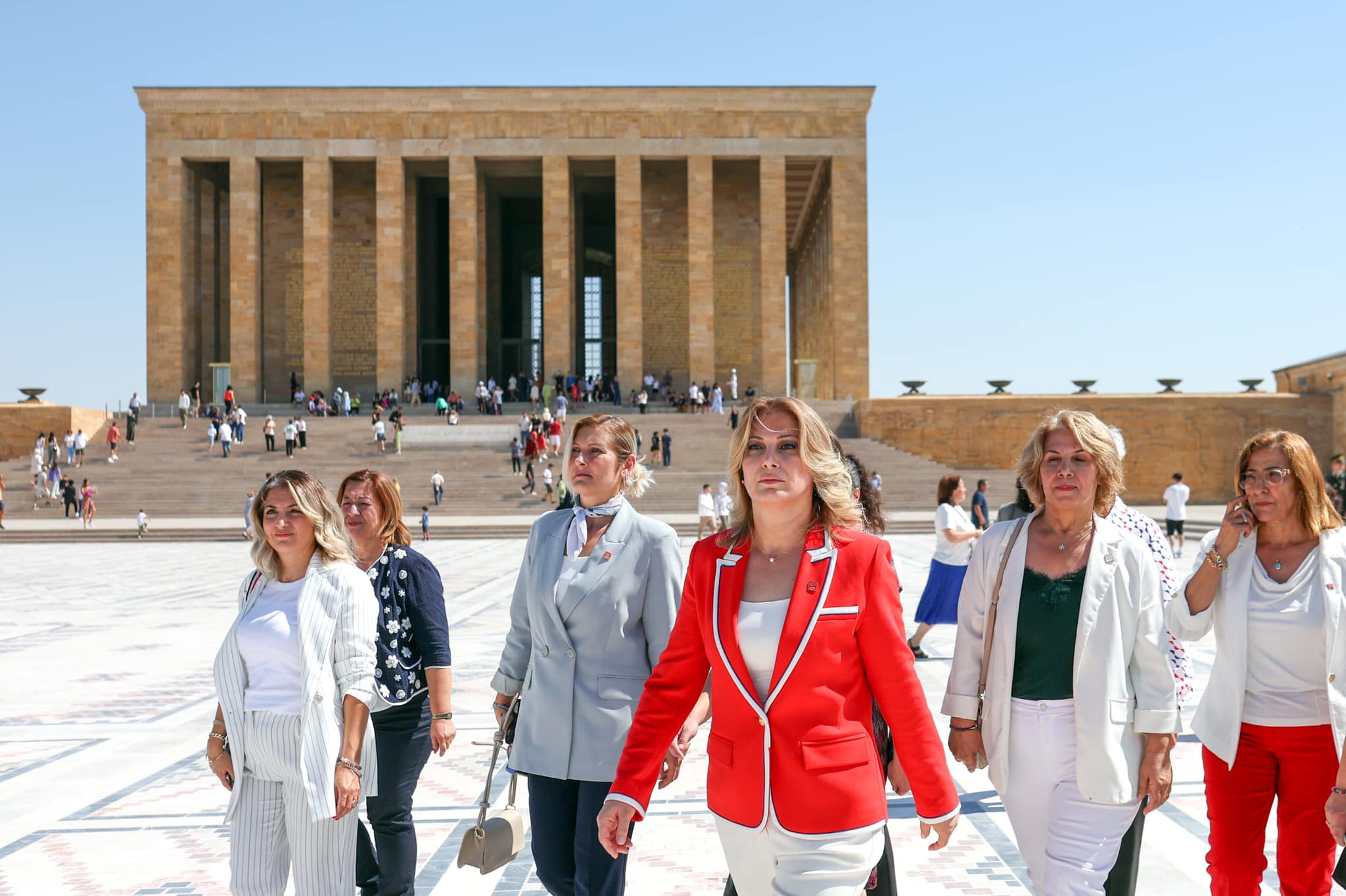 Chp Kadın Kolları Genel Başkanı Asu Kaya’dan Anıtkabir’e Anlamlı Ziyaret (1)