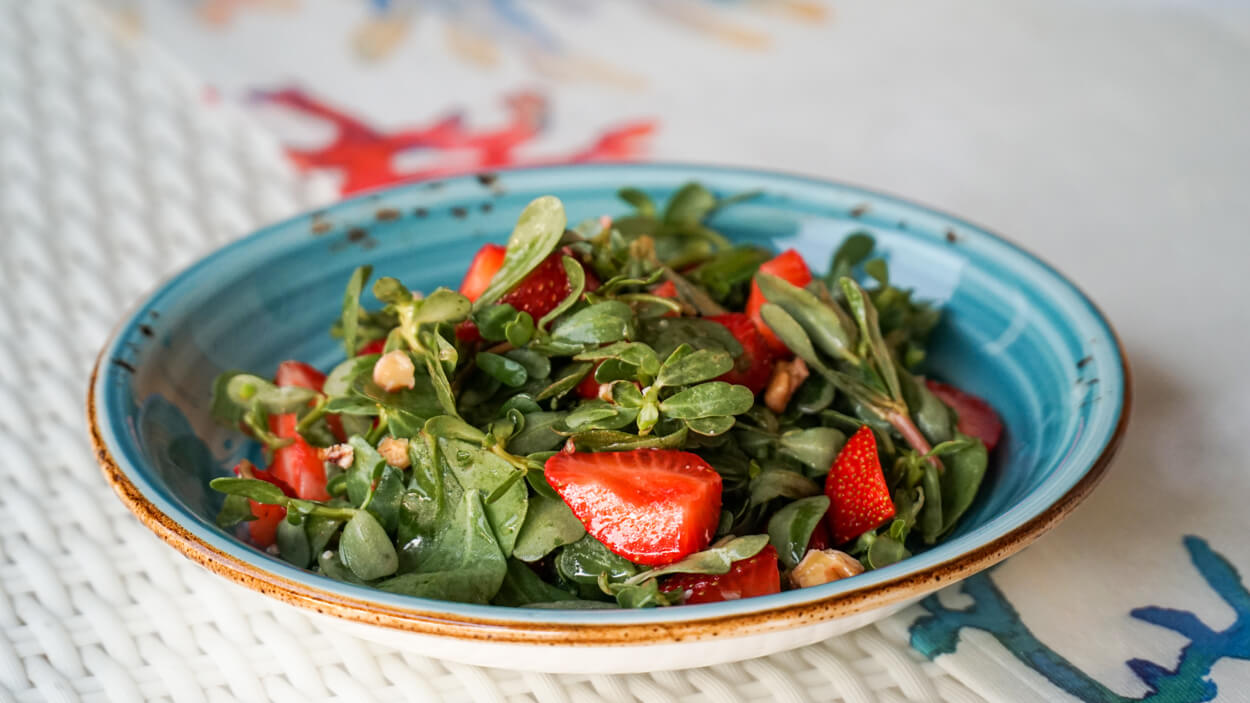 Cilekli Semizotu Salatasi Tarifi