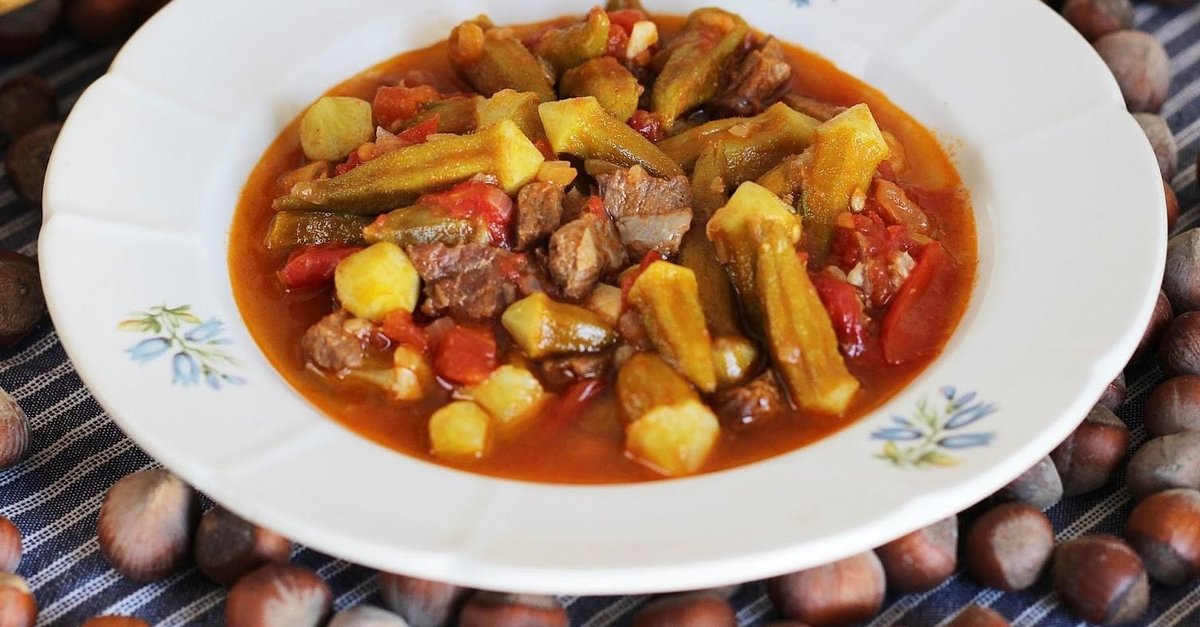 Çukurova Osmaniye’de Sofraların Vazgeçilmezi Tam Mevsiminde Bamya Yemeği