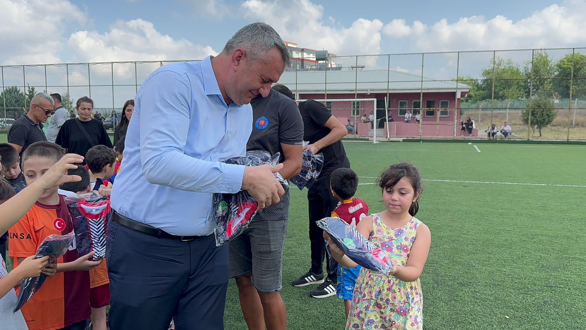 Düziçi Belediye Başkanı Mustafa İba’dan Yaz Spor Okullarına Destek (1)