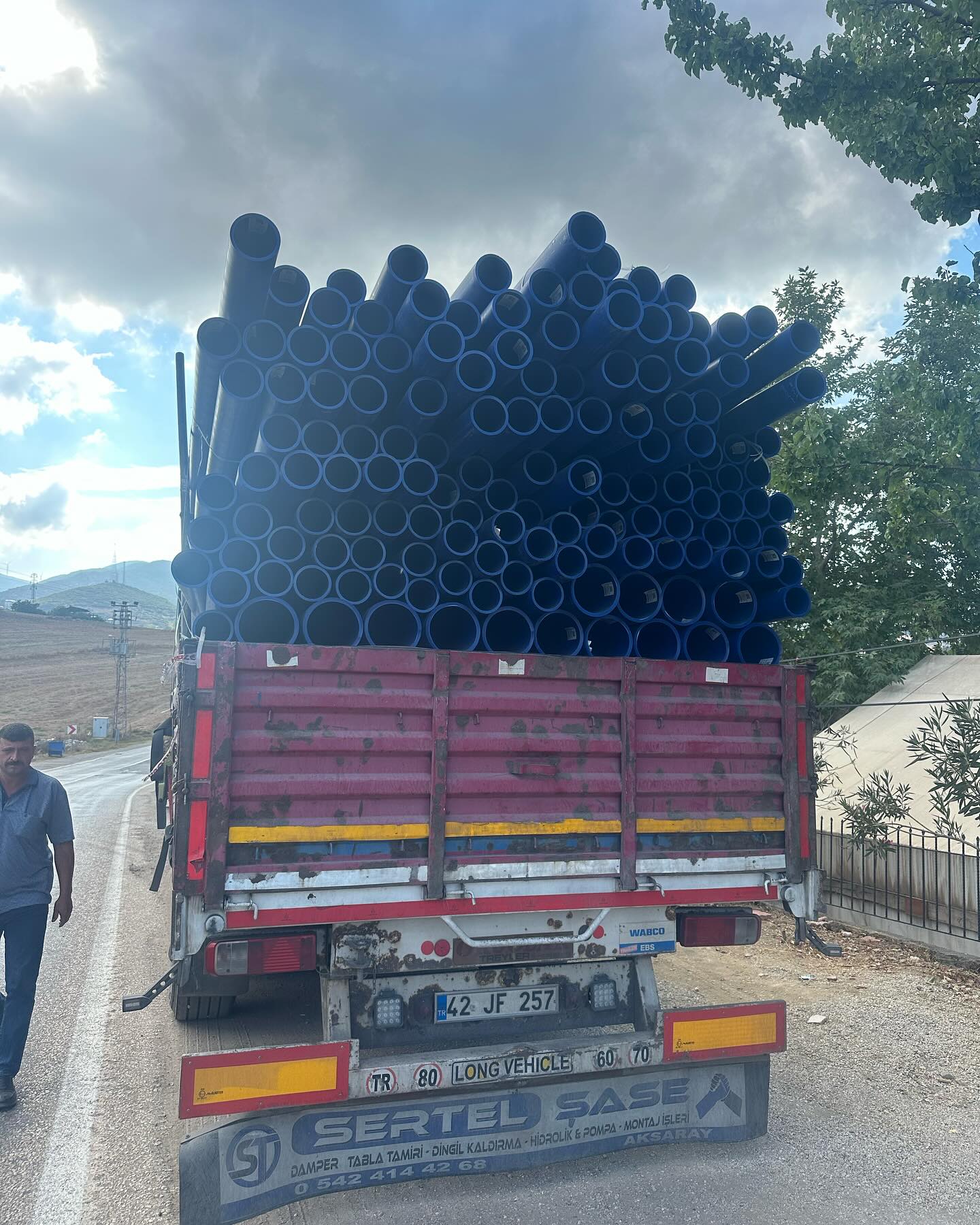 Hasanbeyli’de Toki̇ Konutları İçin İçme Suyu Hattı Çalışmaları Başlıyor (2)