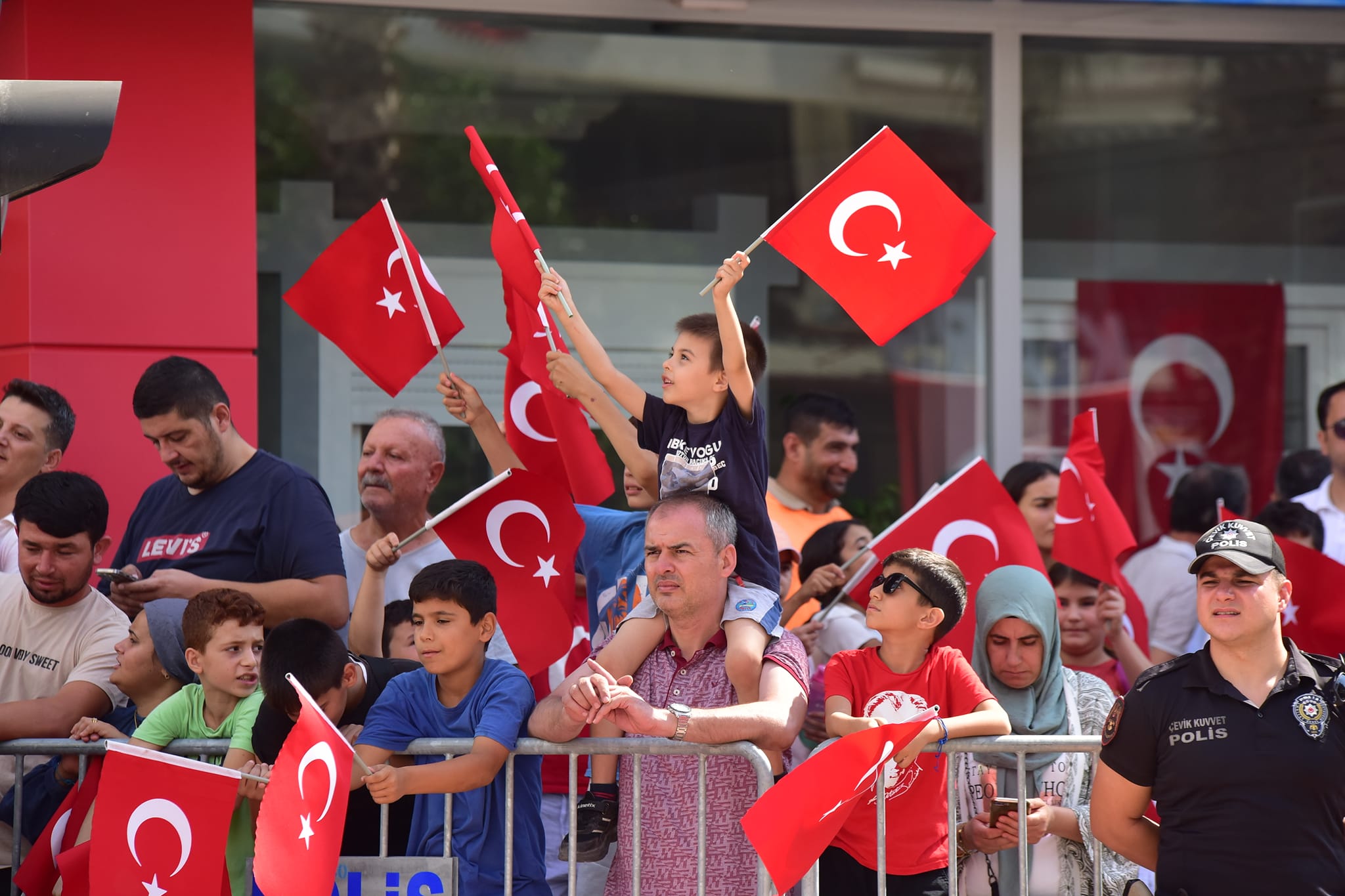 Osmaniye’de Miniklerin Performansları Göz Doldurdu (1)