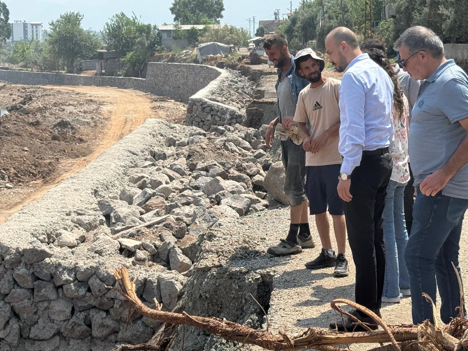 Toprakkale'de Karaçay Islah Ve Kanalizasyon Çalışmaları İncelendi (3)