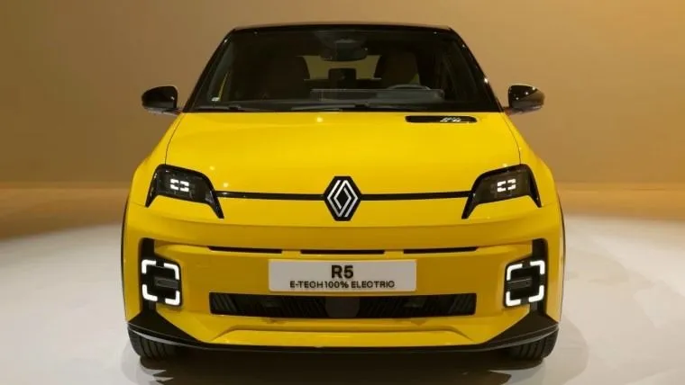 Renault Sarı