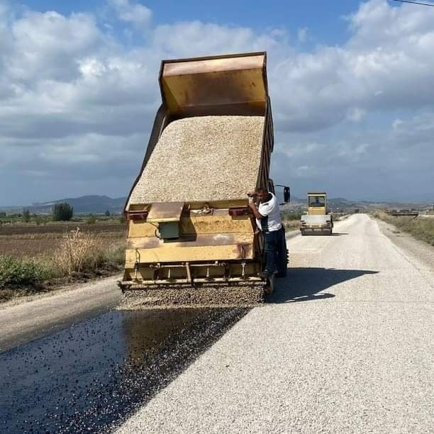 Toprakkale Cevdetiye Yolunda 2. Kat Asfalt Çalışmaları Devam Ediyor (2)