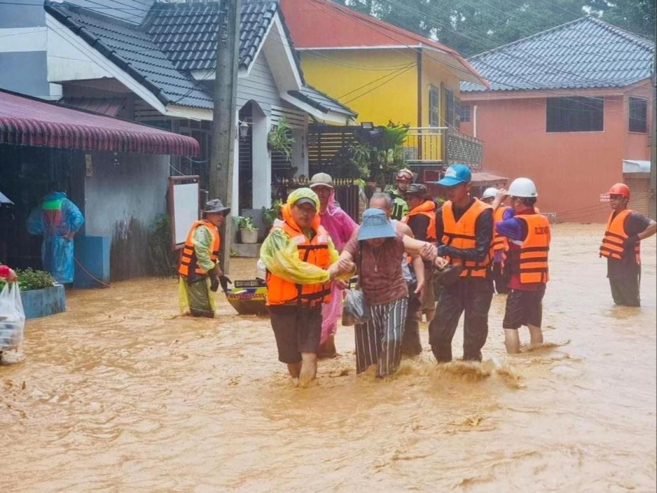 Yagi Tayfunu Uzak Doğu'yu Vurdu (4)