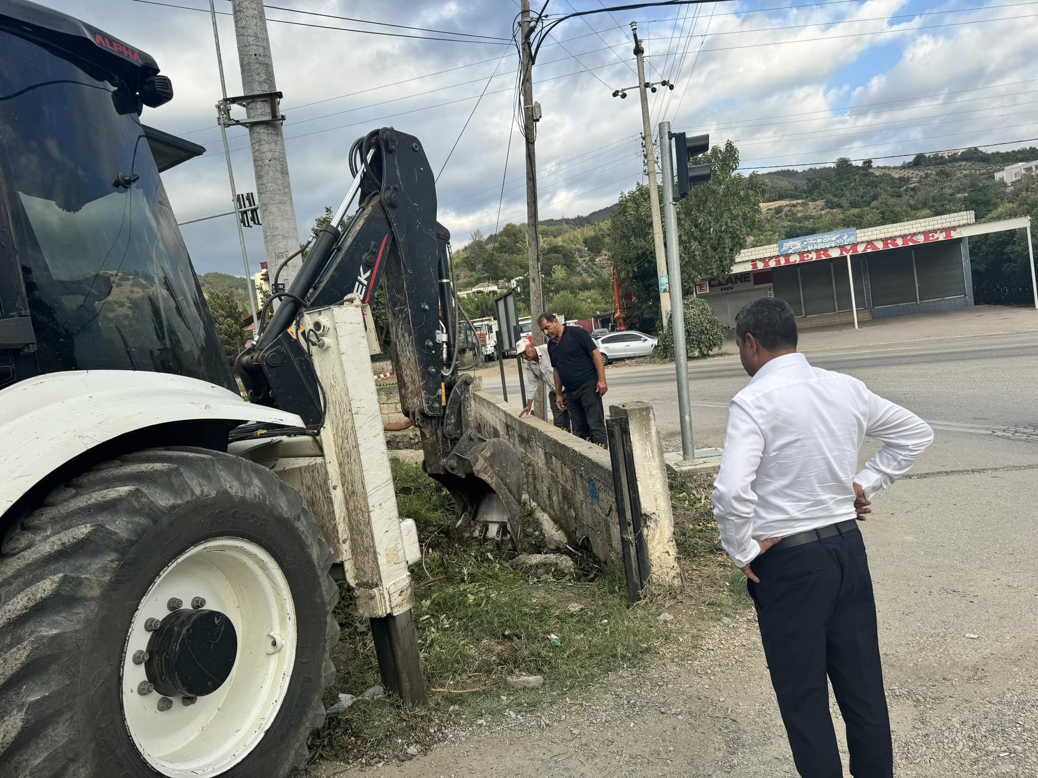 Yarbaşı Belediyesi’nden Karacaören Mahallesi’nde Yoğun Çalışmalar (5)