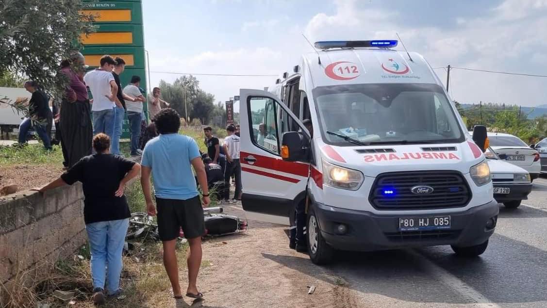 Düziçi Karacaören Yolunda Trafik Kazası 2 Yaralı (2)