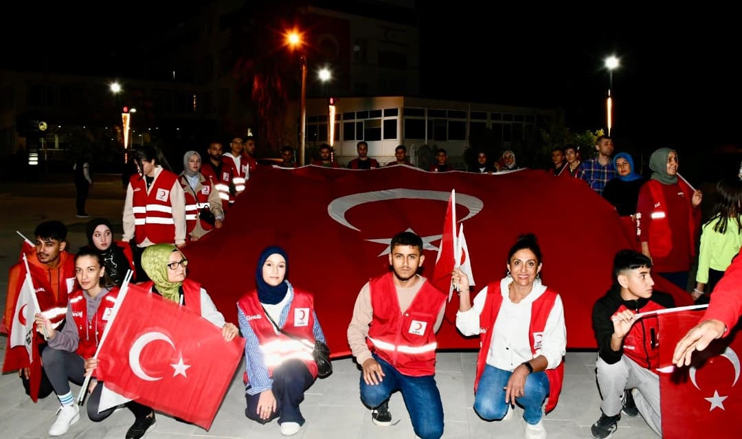 Kadirli’de Cumhuriyet Yürüyüşü Coşkusu (2)