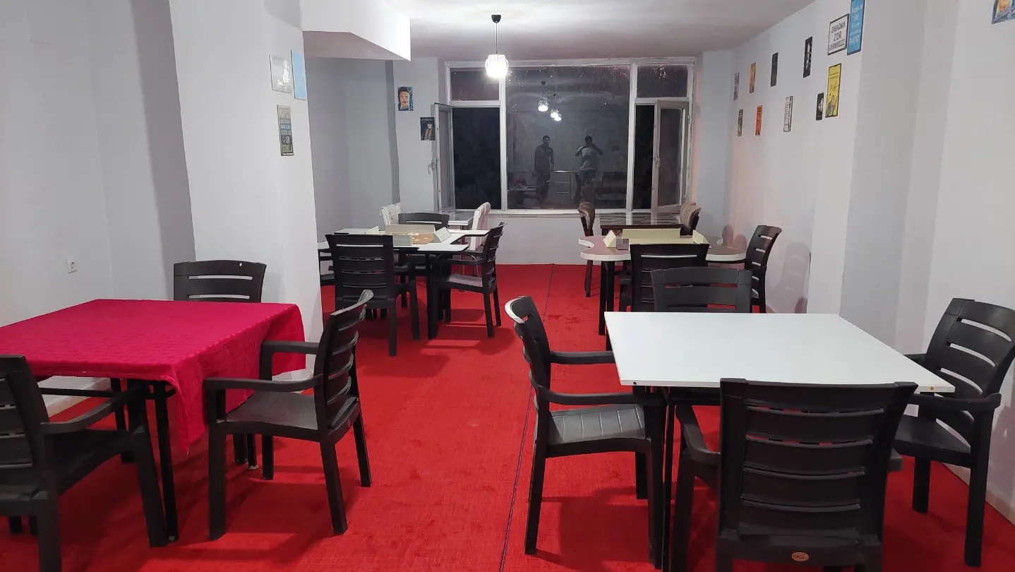 Osmaniye'de Yeni Bir Lezzet Durağı 7 Day Döner Cafe (2)