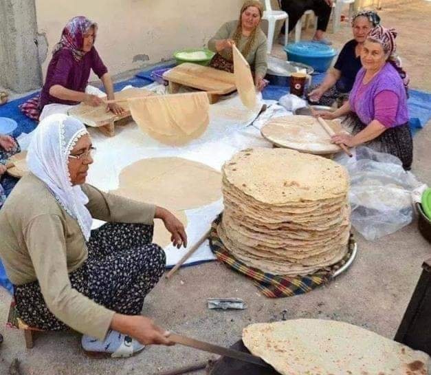 Osmaniyeli Kadınlar, Yufka Ekmek Geleneğini Yaşatıyor (2)