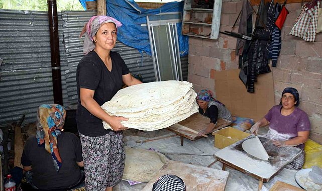 Osmaniyeli Kadınlar, Yufka Ekmek Geleneğini Yaşatıyor (3)